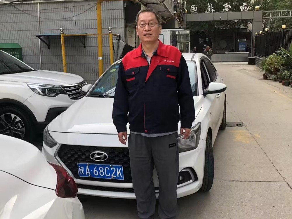 西安无忧行持证汽车陪驾教练